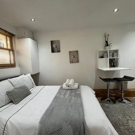 Stunning Angel Studio Лондон Экстерьер фото